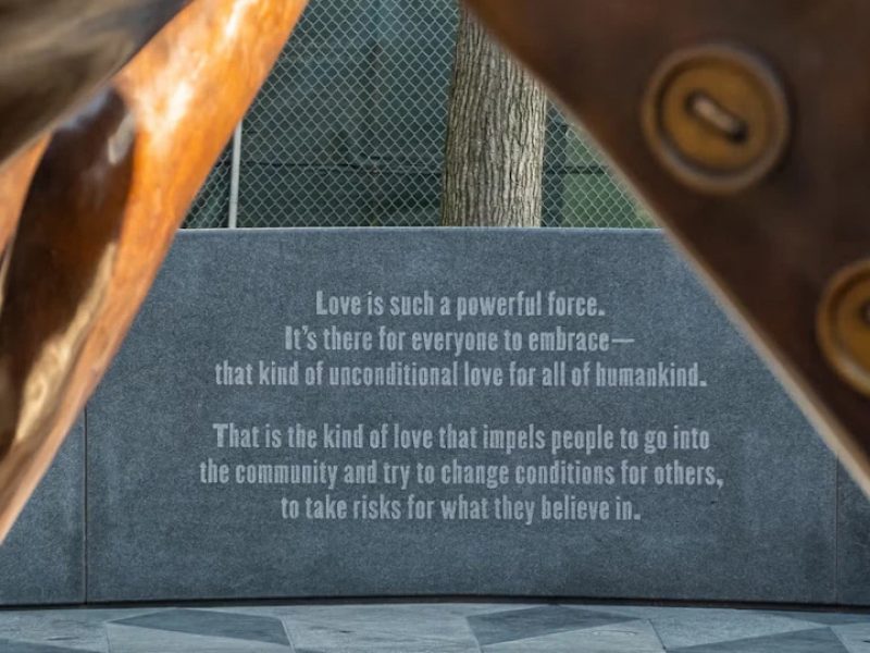 eb-monument-enscription eb-monument-enscription